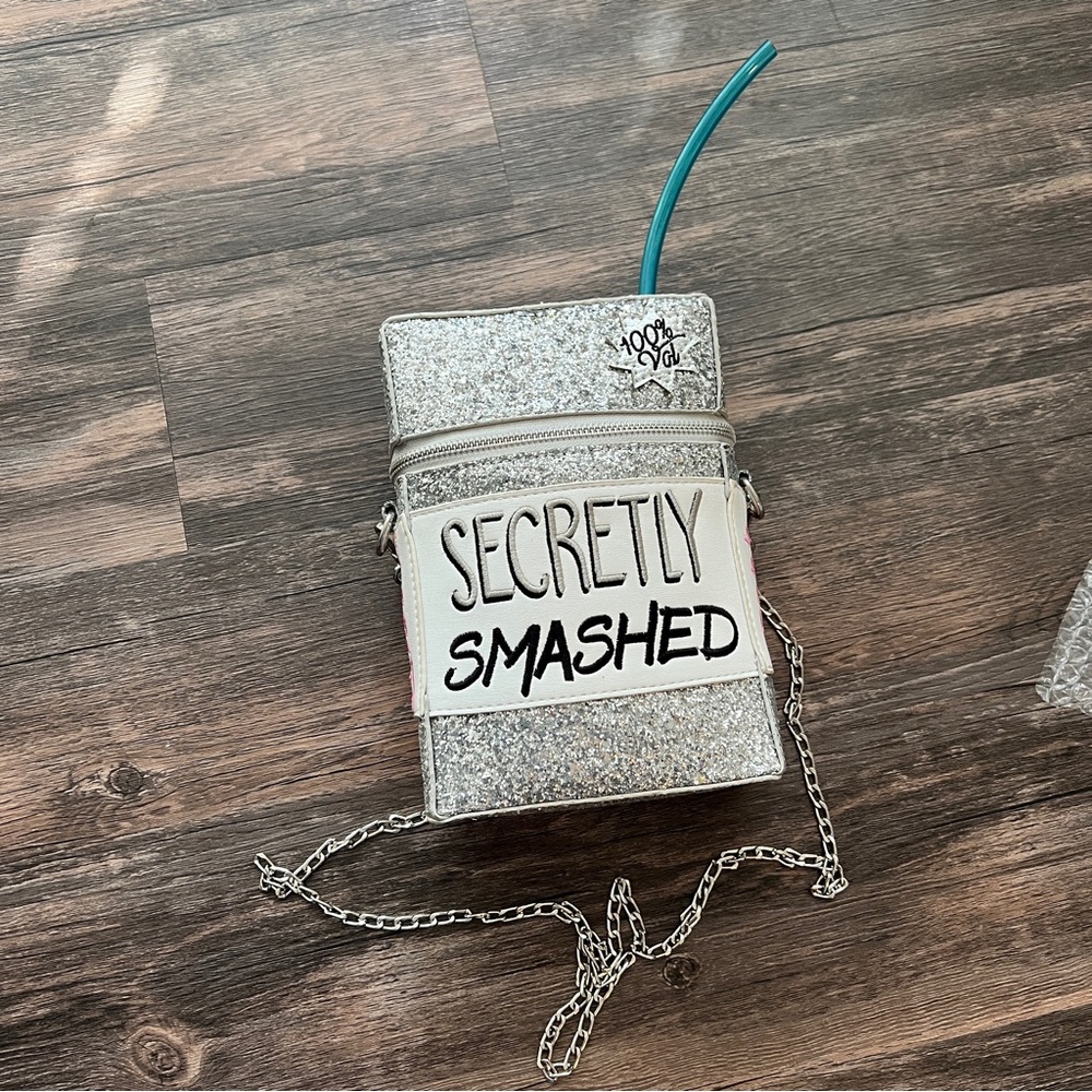 Secretly smashed purse - Picture 2 of 6